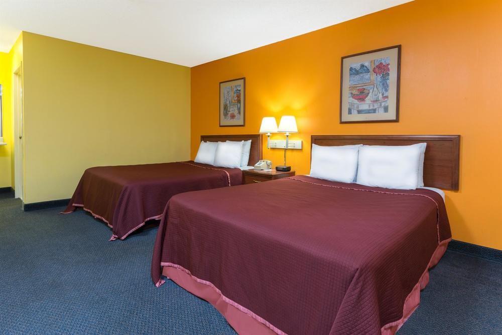 Motel 6 Springfield, Il - Airport Eksteriør billede